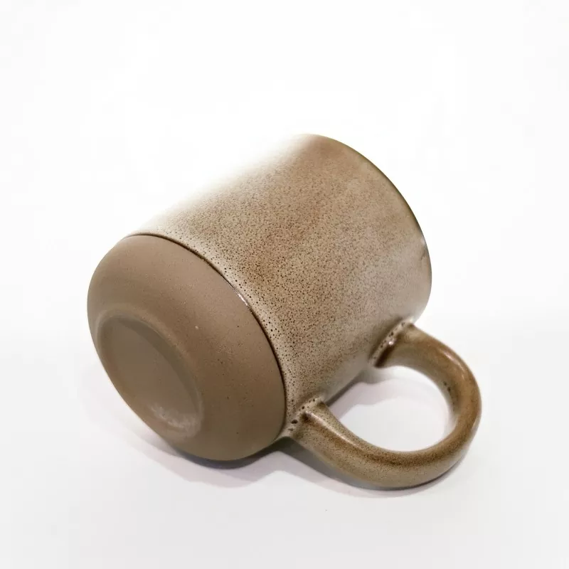 Cana de călătorie din ceramică modernă simplă